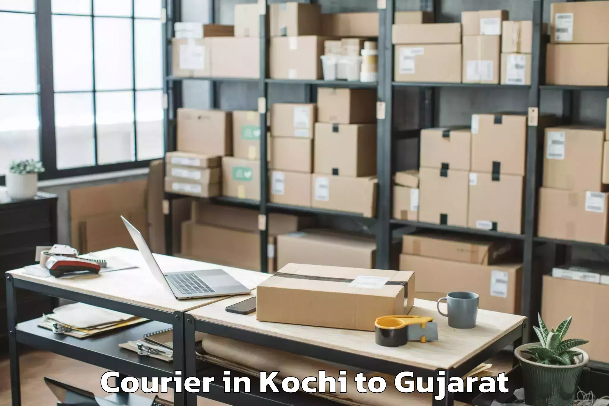 Professional Kochi to Lavad Courier